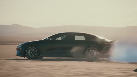 Beat 11: Cars drift together