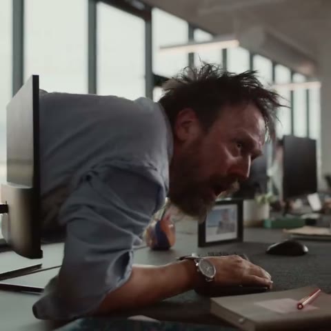 Beat 11: Office chaos