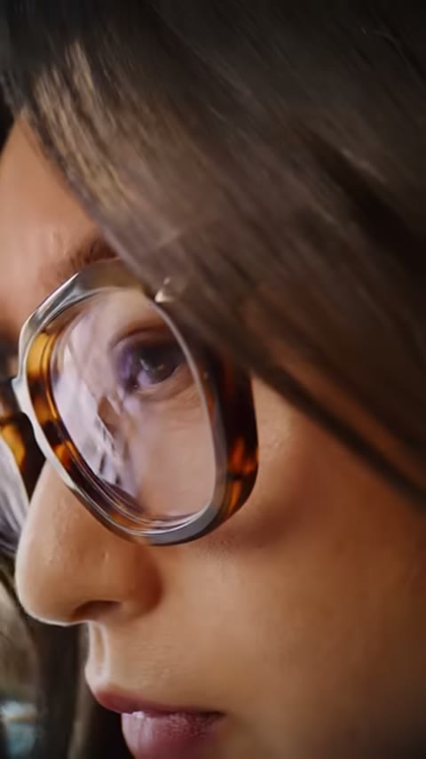 Beat 4: Face close-up