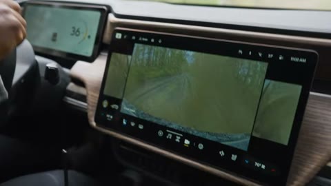 Beat 12: Cabin screens