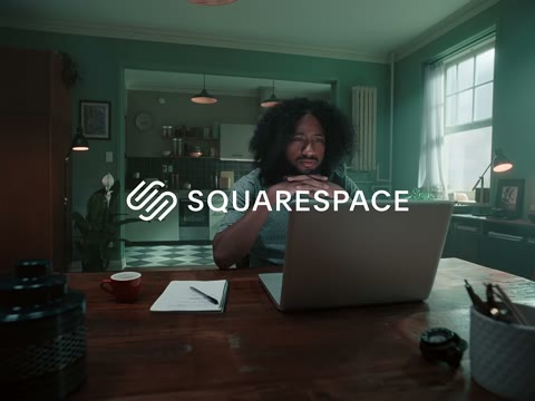 Beat 1: Man at desk