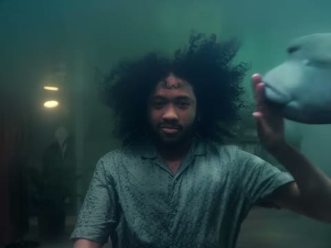Beat 17: Underwater with fish