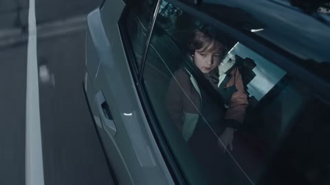 Beat 5: Boy in back seat