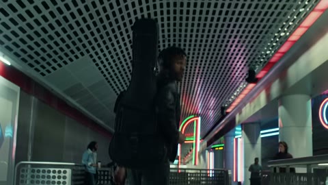 Beat 11: Hands and ceiling