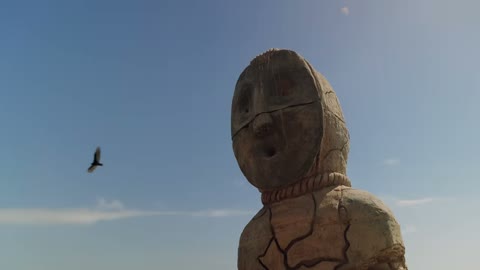 Beat 1: Carved figure