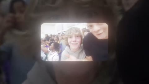 Beat 11: Crowd reaction