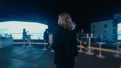 Beat 9: Rooftop screen