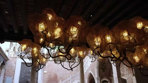 Beat 3: Lights overhead