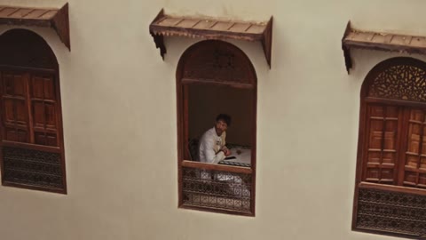 Beat 11: Courtyard
