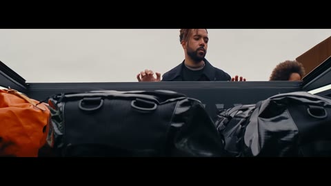Beat 6: Loading bags