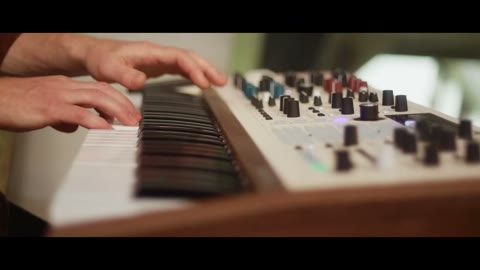 Beat 37: Angled hands