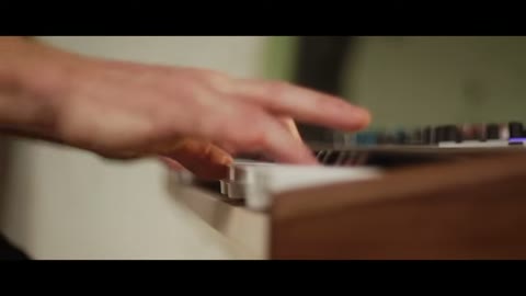 Beat 42: Hands blur 2