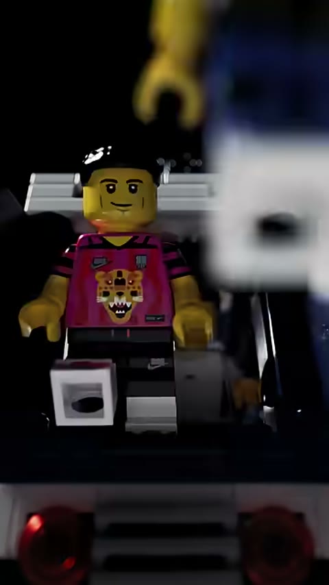 Beat 3: Crew in van