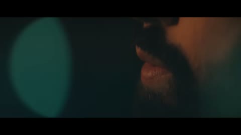 Beat 2: Fingers and tool