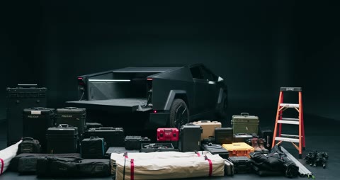 Beat 1: Truck and pile