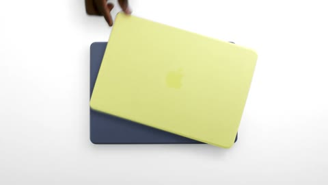 Beat 1: Yellow to navy