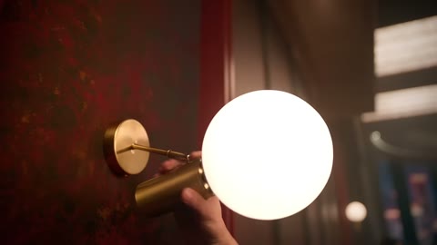 Beat 4: Lamp