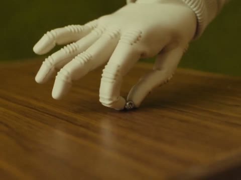 Beat 3: Tiny screw