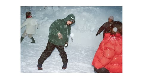 Beat 8: Snowball fight
