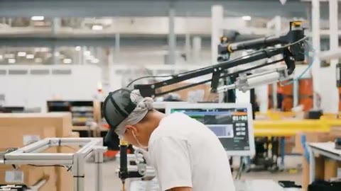 Beat 13: Hands at work