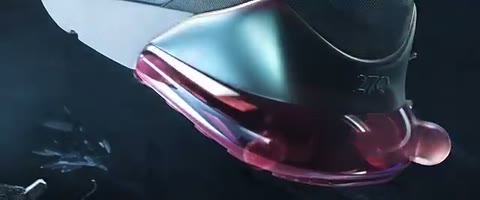 Beat 10: Shoe in air