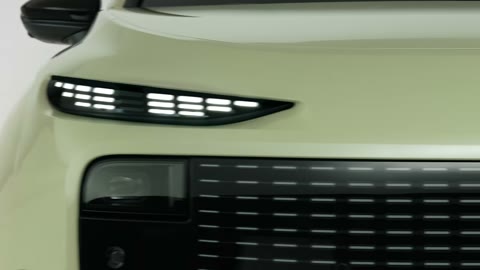 Beat 3: Front light and grille