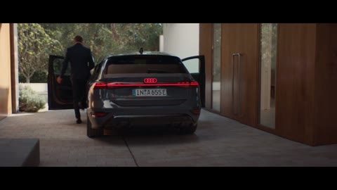 Beat 28: Woman at door