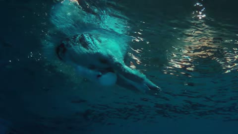 Beat 7: Watch and swimmer