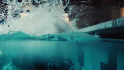 Beat 8: Swim side view