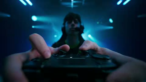 Beat 18: Hands blur and player