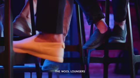 Beat 12: Shoes under chairs