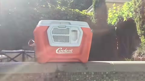 Beat 3: Orange reveal