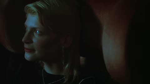 Beat 22: Smiling profile