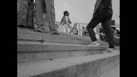 Beat 4: Seafront runner