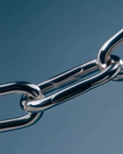 Beat 3: Chain on blue