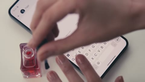 Beat 10: Nail polish