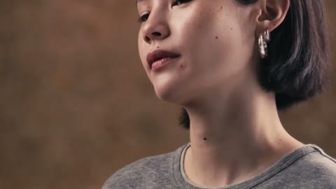 Beat 13: Woman in profile