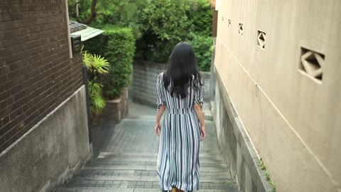 Beat 9: Garden path