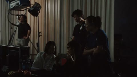Beat 1: Crew at monitors