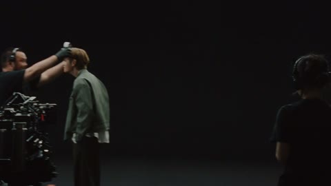 Beat 3: Stage walkers