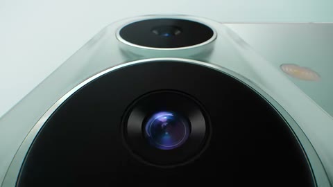 Beat 1: Lens from black