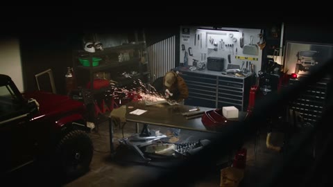 Beat 1: Dark garage
