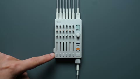 Beat 2: Pointing in
