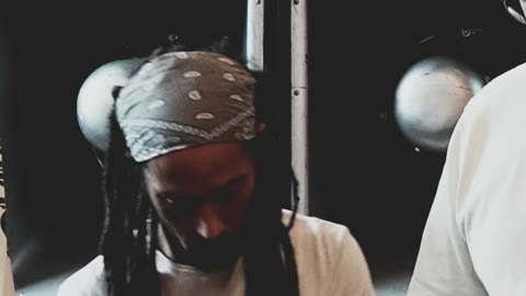 Beat 2: Players at work