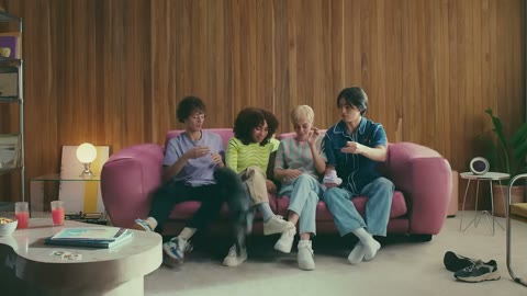 Beat 16: Sofa wide