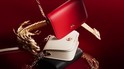 Beat 8: Gold liquid and bag