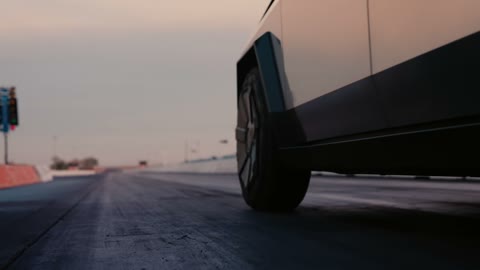 Beat 3: Wheel rolls in