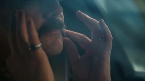 Beat 10: Fingers close-up