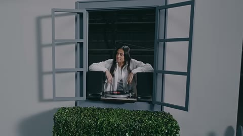 Beat 2: Window DJ