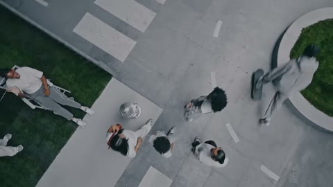 Beat 9: Overhead crowd
